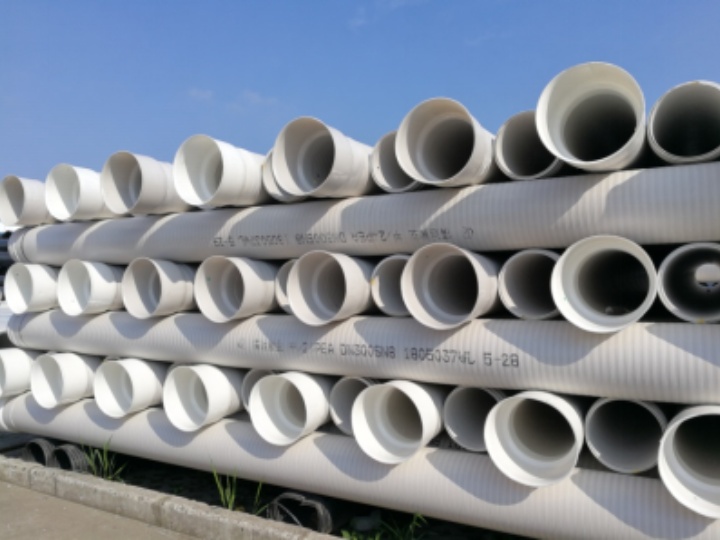 白(bái)色HDPE承插式雙壁纏繞管